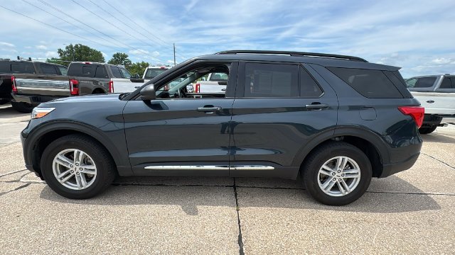 Used 2024 Blue Ford XLT image 8