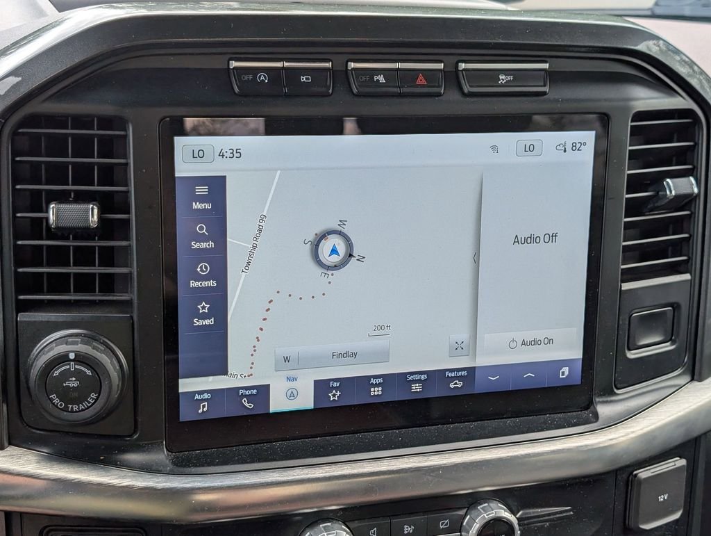 Used 2023  Ford Lariat image 16