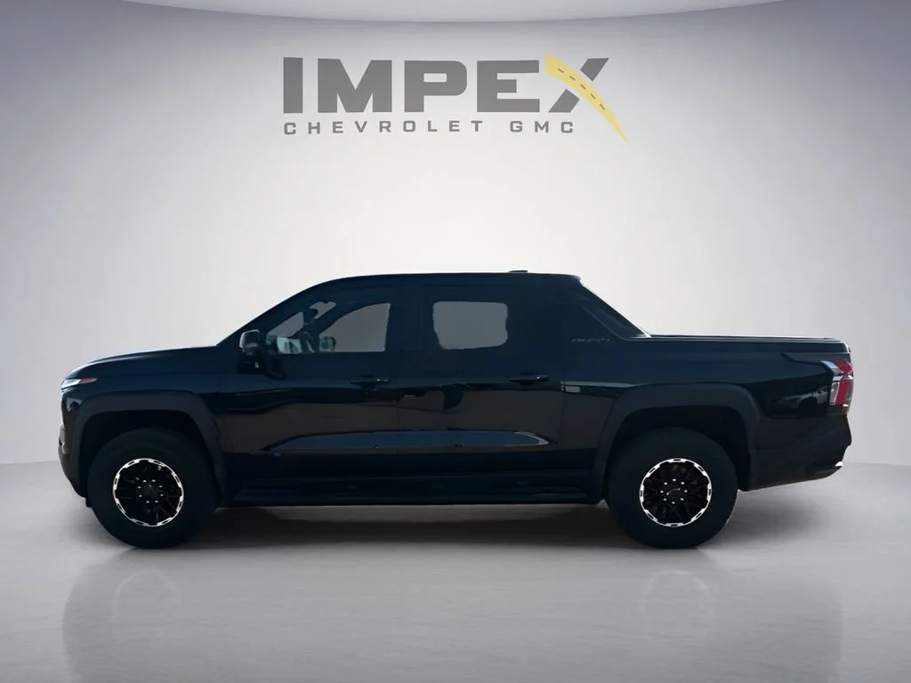Used 2026 Black Chevrolet Trail Boss - Max Range image 2