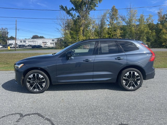 Used 2026 Blue Volvo Plus image 2