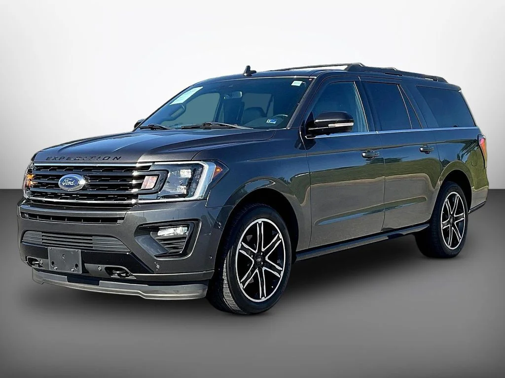 Used 2021 Magnetic Ford Limited image 3
