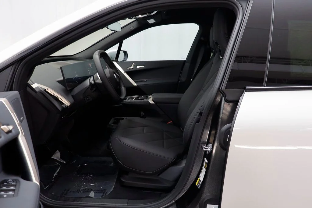 2026 BMW iX 45 - Photo 6