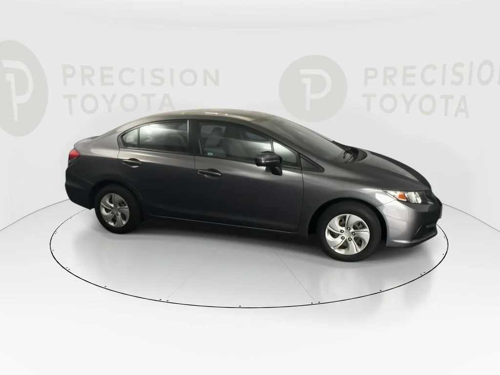 Used 2015 Modern Steel Metallic Honda LX image 24