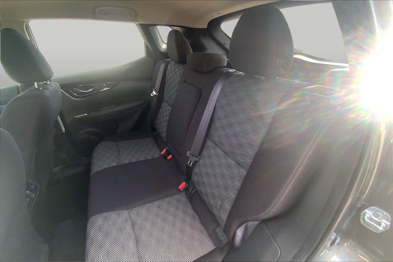 Used 2017 Gun Metallic Nissan SV image 20