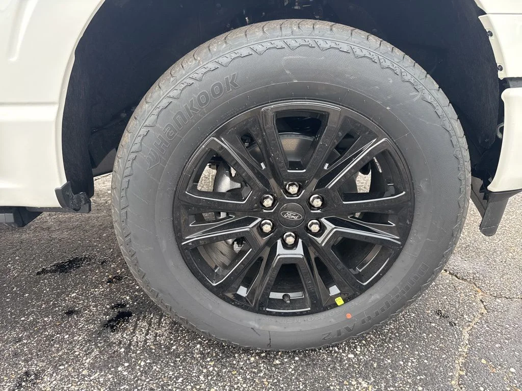 New 2026 Star White Metallic Tri-Coat Ford Platinum® image 26