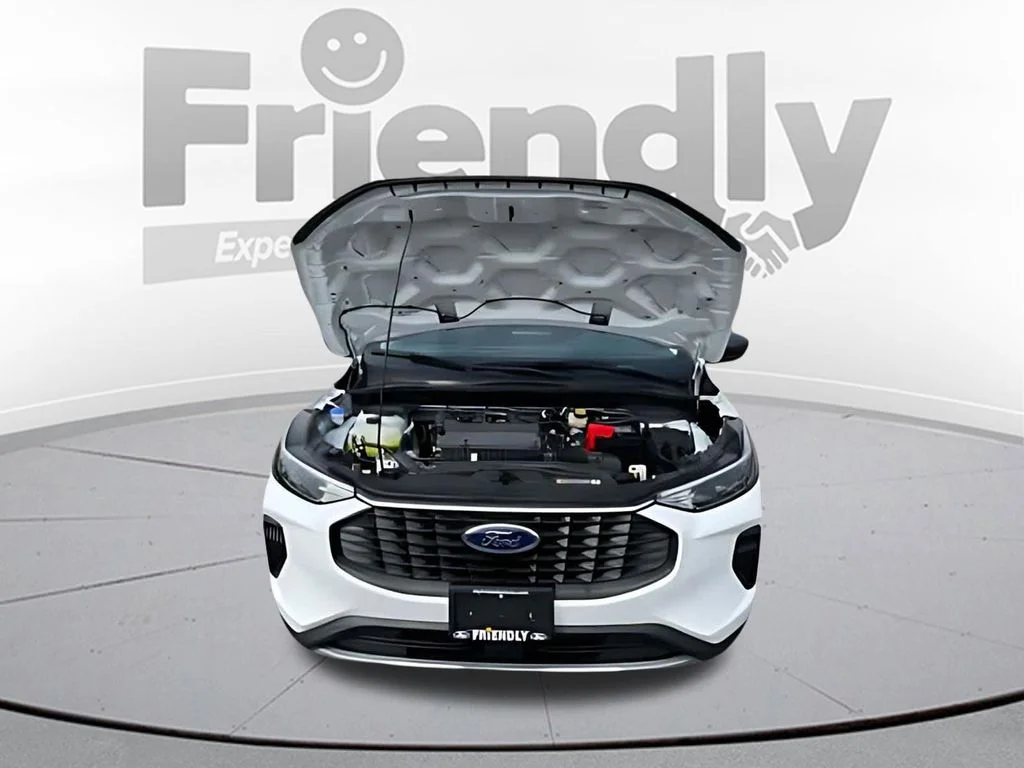 New 2025 Oxford White Ford Active™ image 30