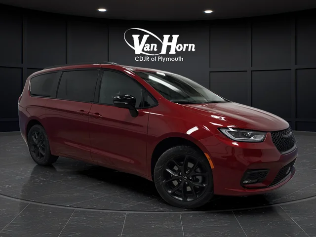 New 2026 Red Hot Pearl-Coat Exterior Paint Chrysler Select image 1