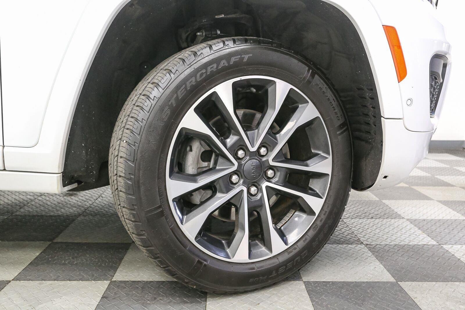 Used 2022 Bright White Clearcoat Jeep Overland image 17