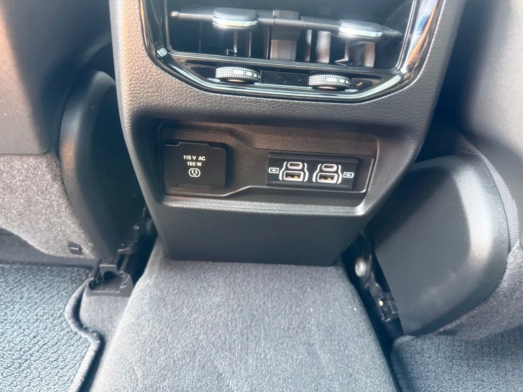 Certified Used 2023 Black Jeep Summit 4xe image 40