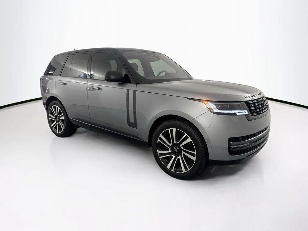 Certified Used 2023 Eiger Grey Metallic Land Rover SE image 3