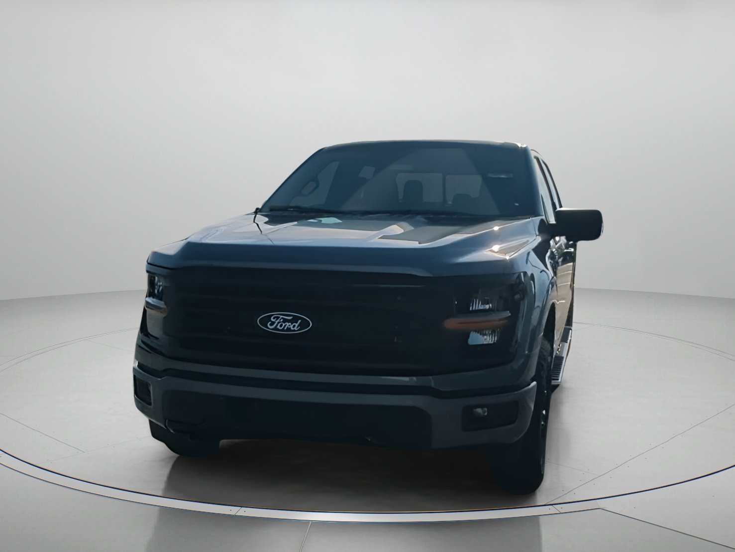 New 2026 Carbonized Gray Metallic Ford XLT image 7