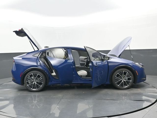 2026 Toyota Prius XLE - Photo 2