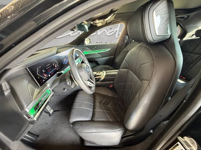 Used 2025 Black BMW 740i image 19