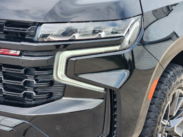 2022 Chevrolet Suburban Z71 - Photo 9