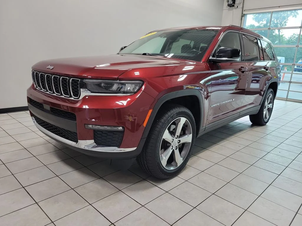 Used 2021 Red Jeep Limited image 3