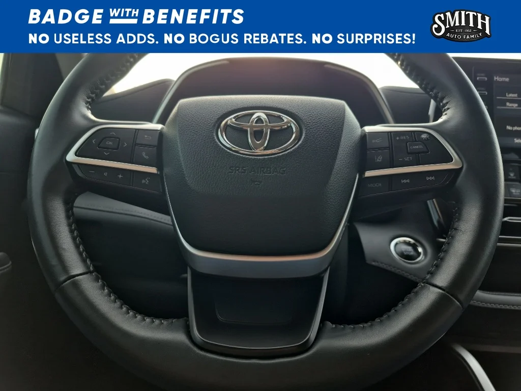 Used 2022 Celestial Silver Metallic Toyota XLE image 25