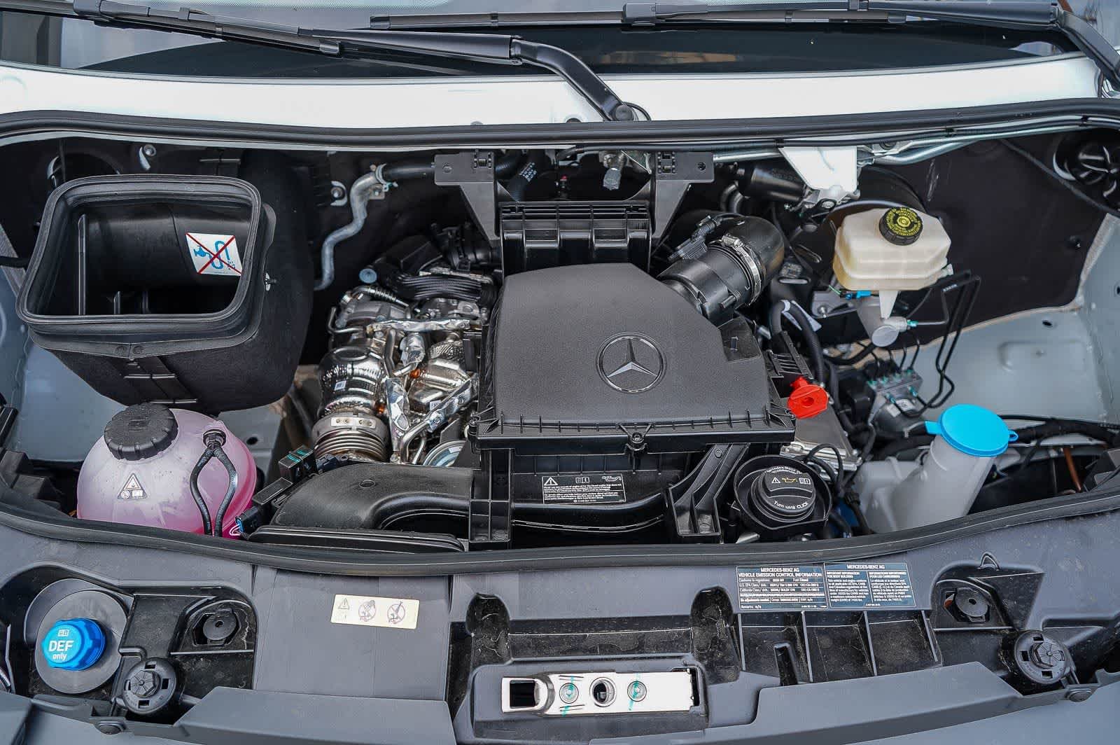 Used 2026 Arctic White Mercedes-Benz  image 28