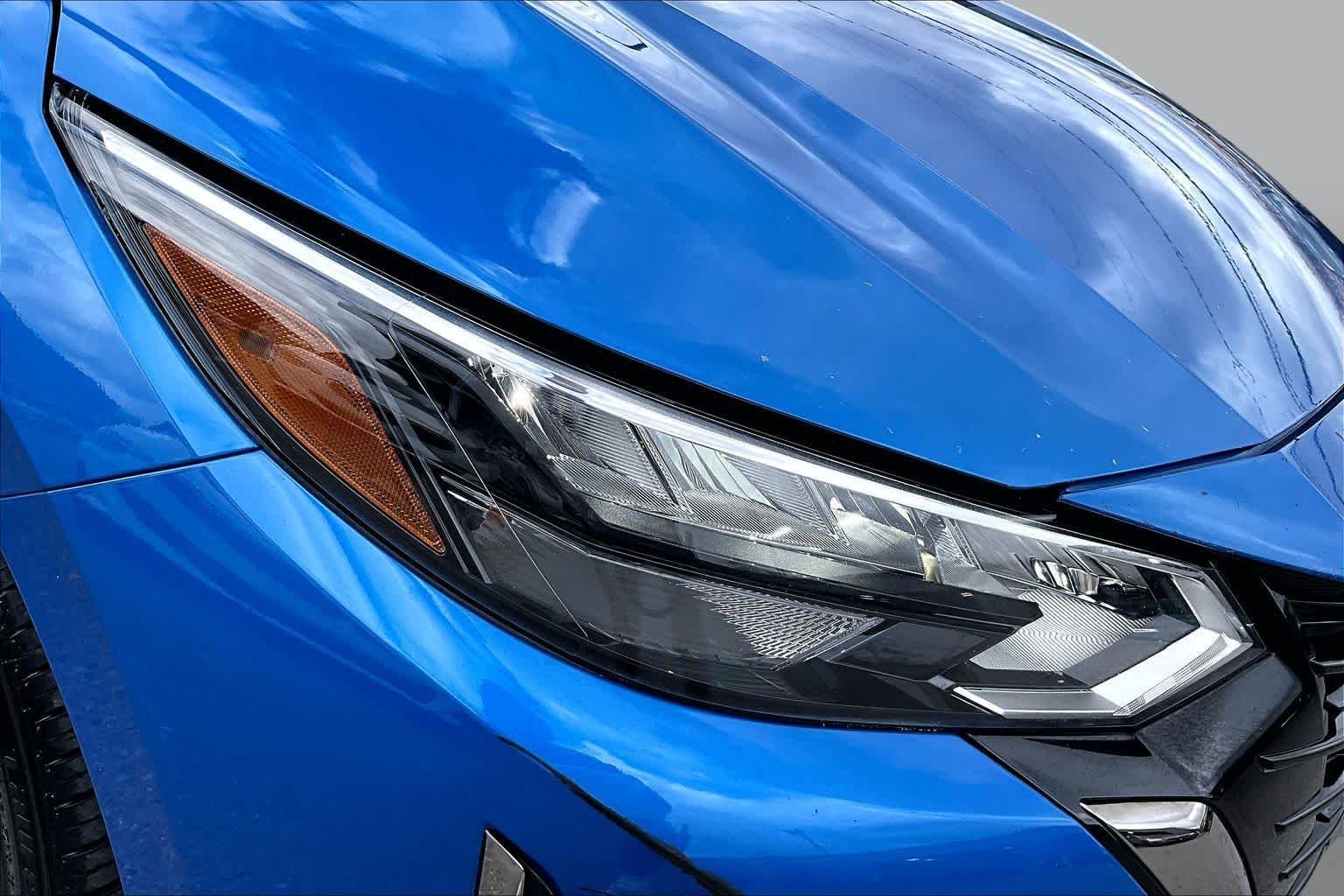 Used 2025 Electric Blue Metallic/Super Black Nissan SR image 27