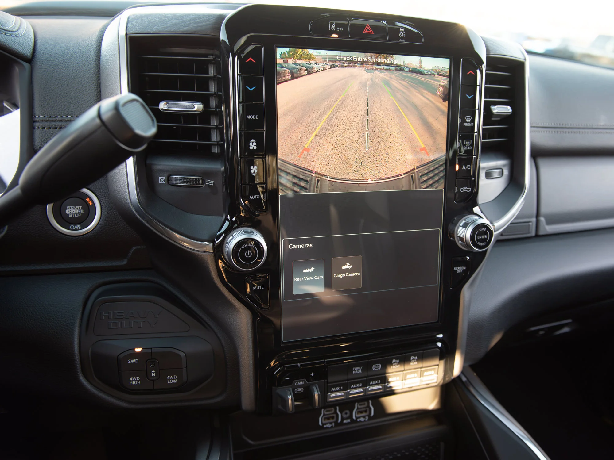 New 2027 Black RAM Laramie Night* Mega Cab 4x4, Sunroof, Heated Leather, 5th Wheel Prep image 23
