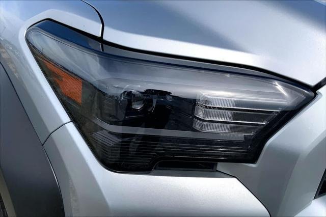 Certified Used 2025 CUTTING EDGE Toyota  image 27