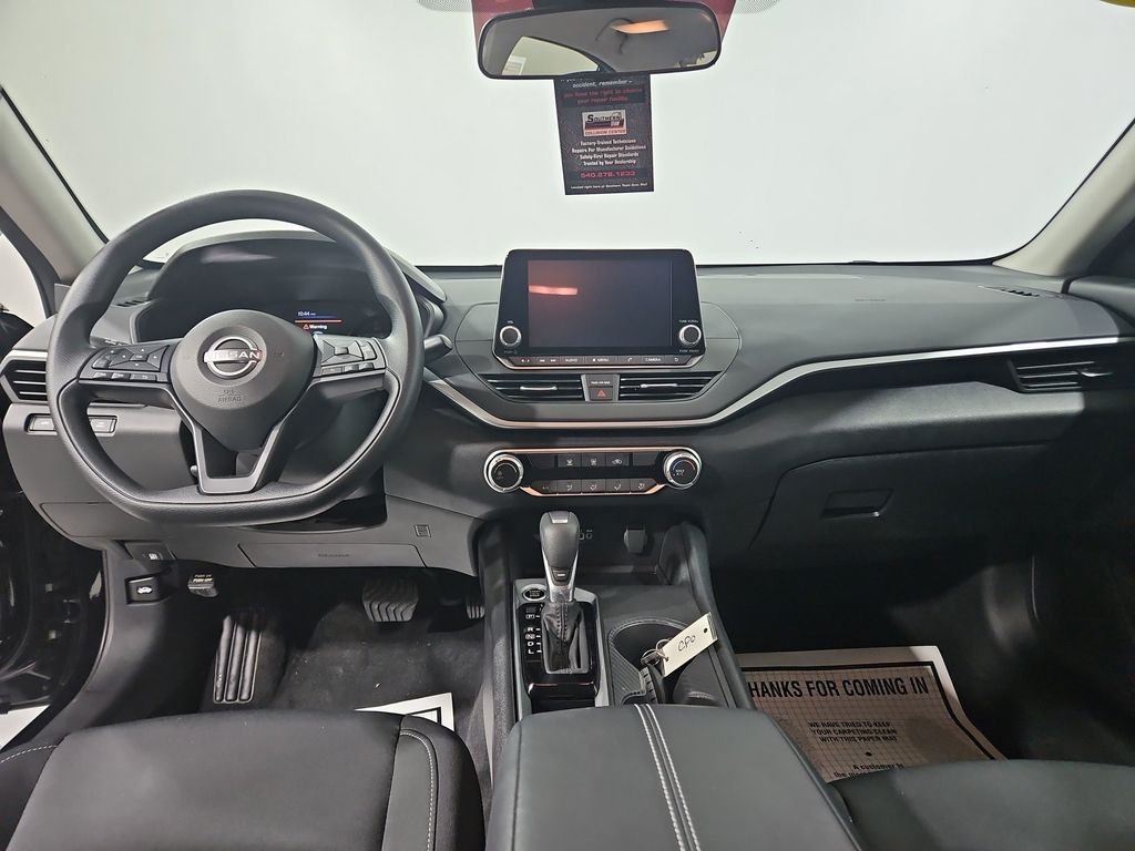 Used 2025 Black Nissan 2.5 S image 19