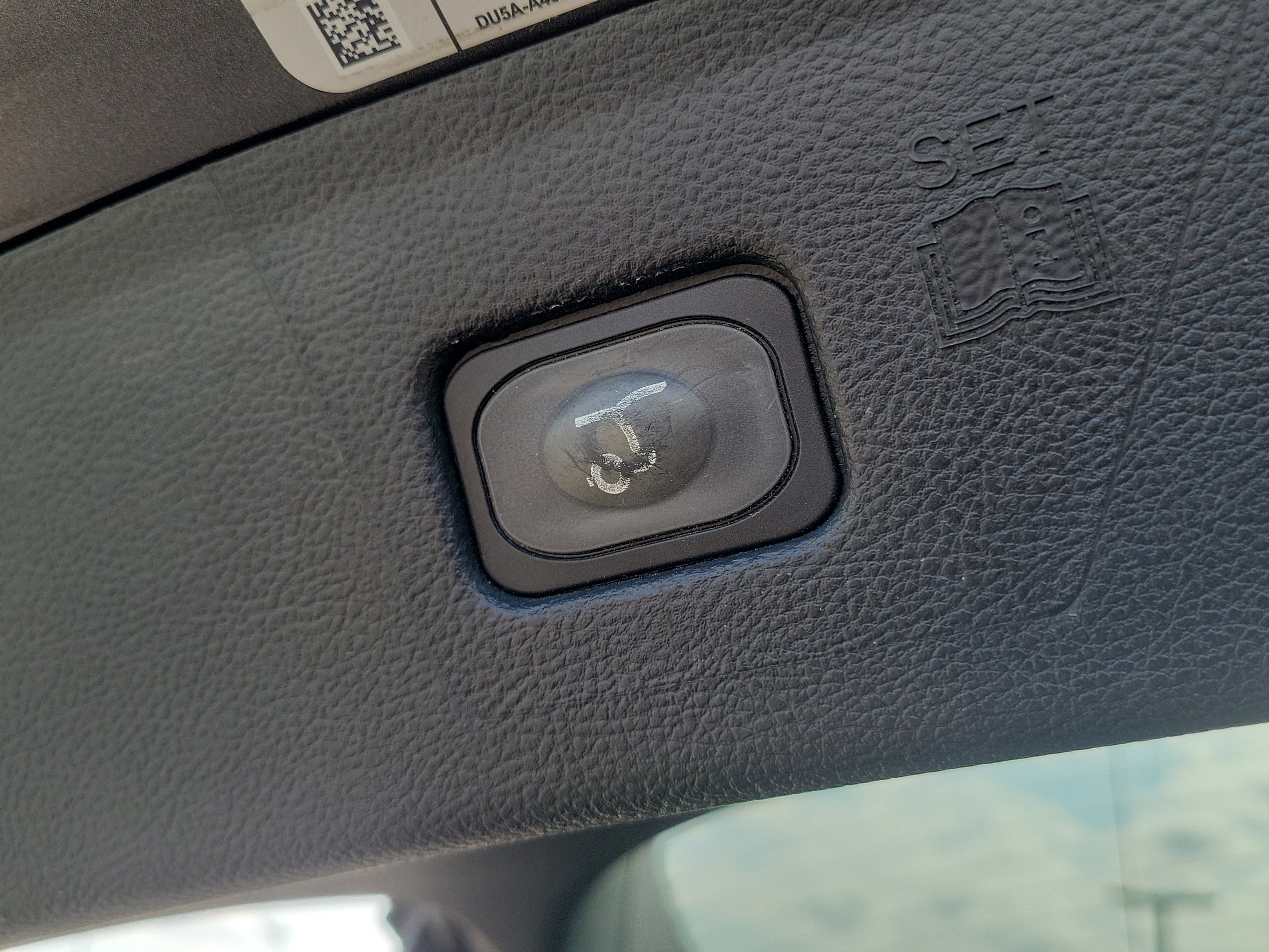 Used 2020 Gray Ford SEL image 10