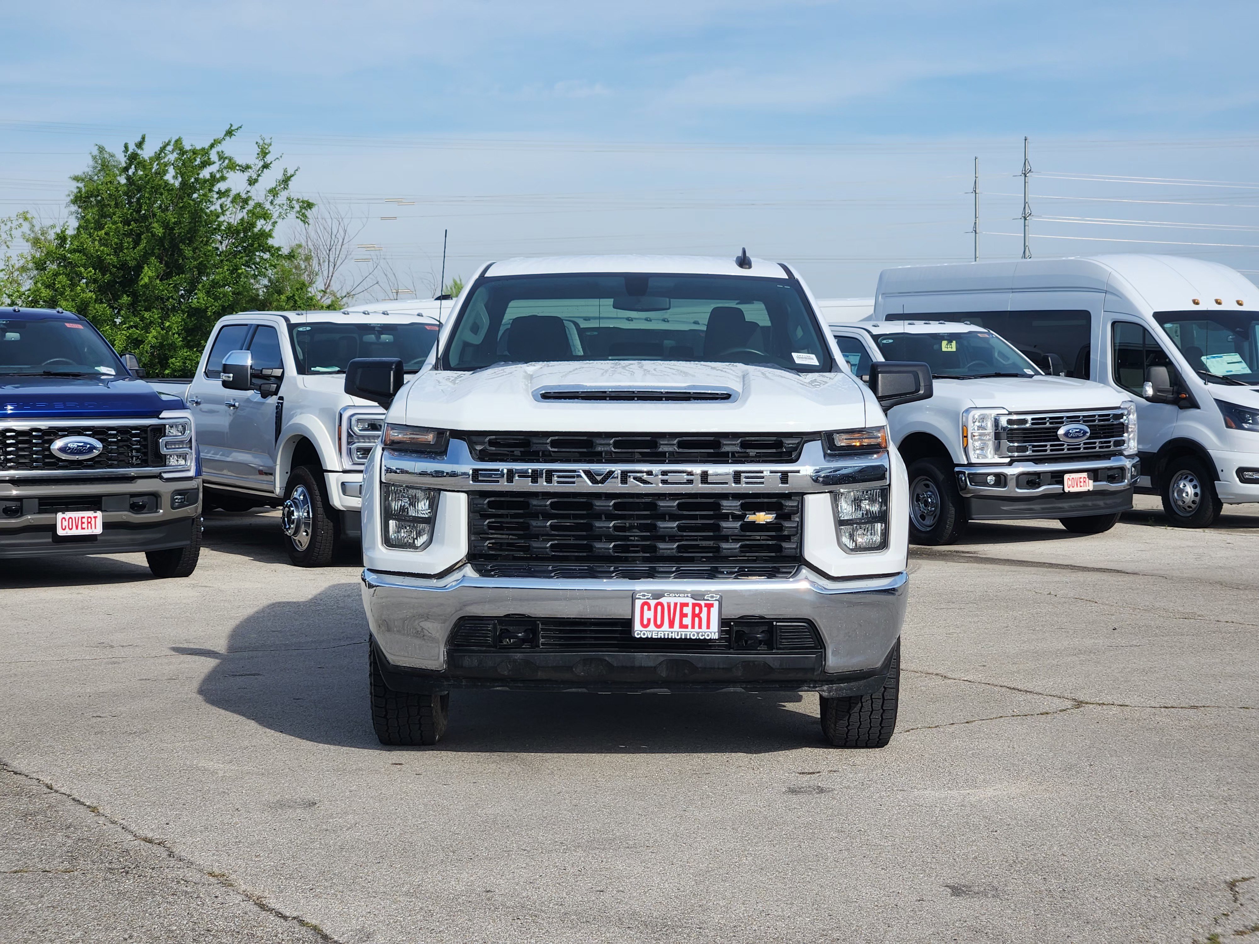 Used 2022 Summit White Chevrolet LT image 2