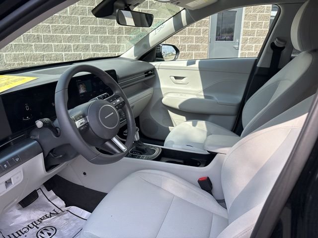 2025 Hyundai Kona SEL - Photo 15