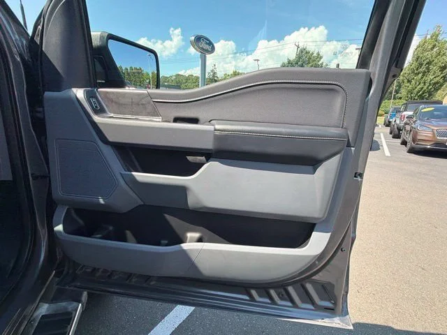 Used 2025 Gray Ford XLT image 11