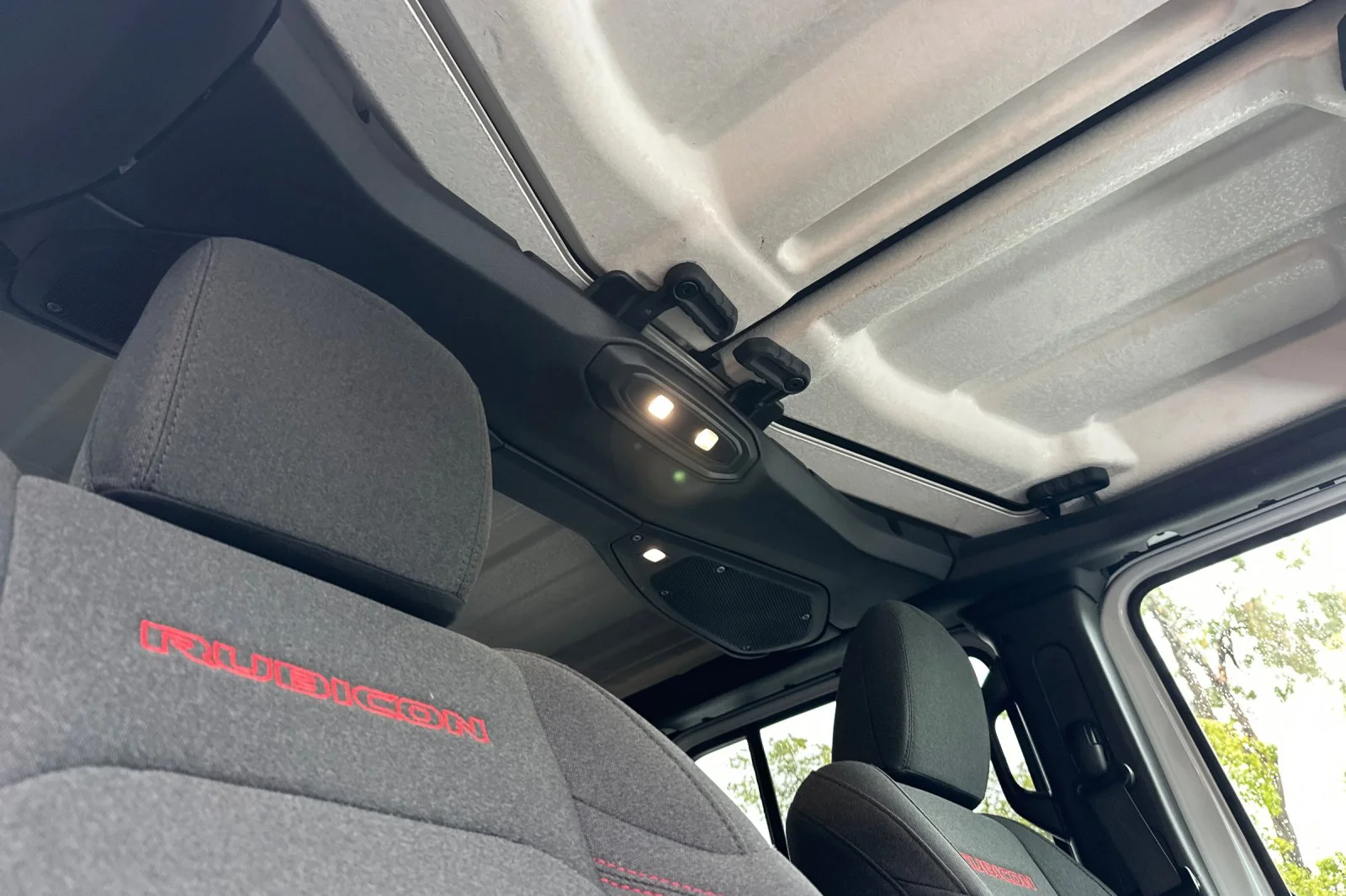 Used 2025 White Jeep Rubicon image 16