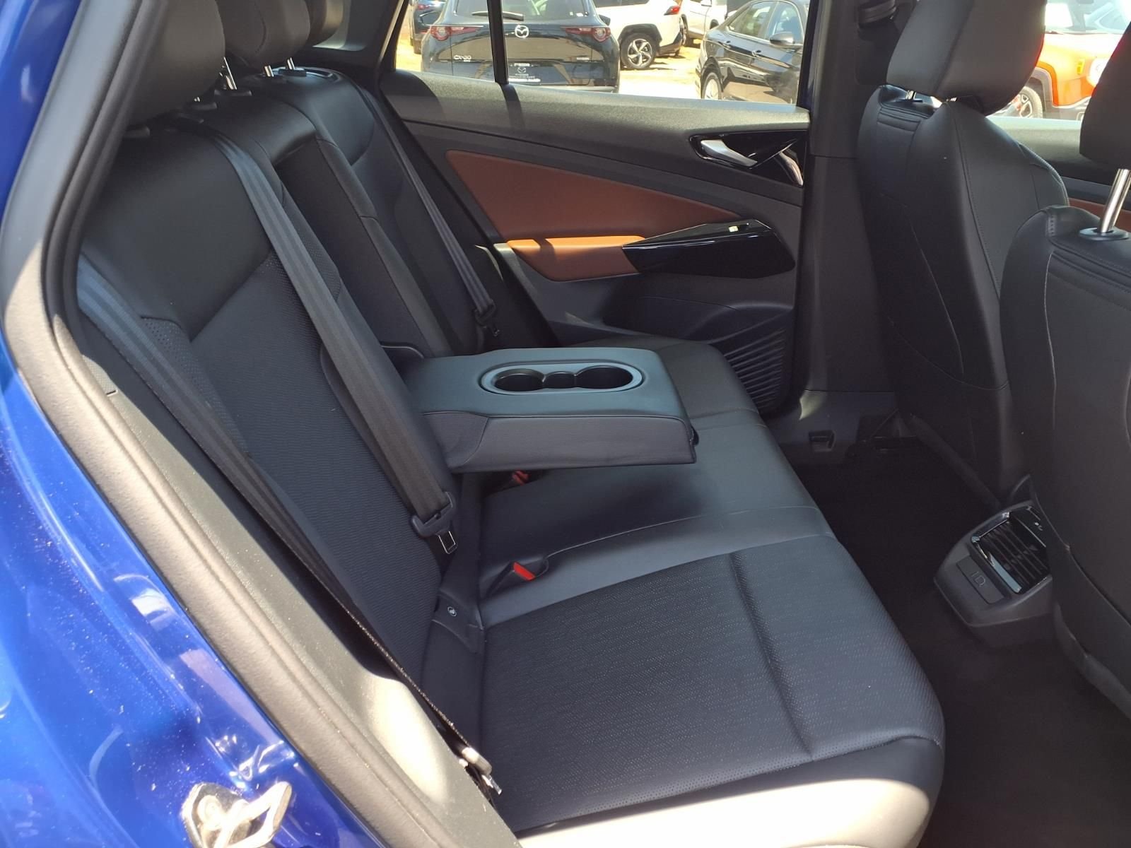 Used 2022 Blue Volkswagen Pro S image 23