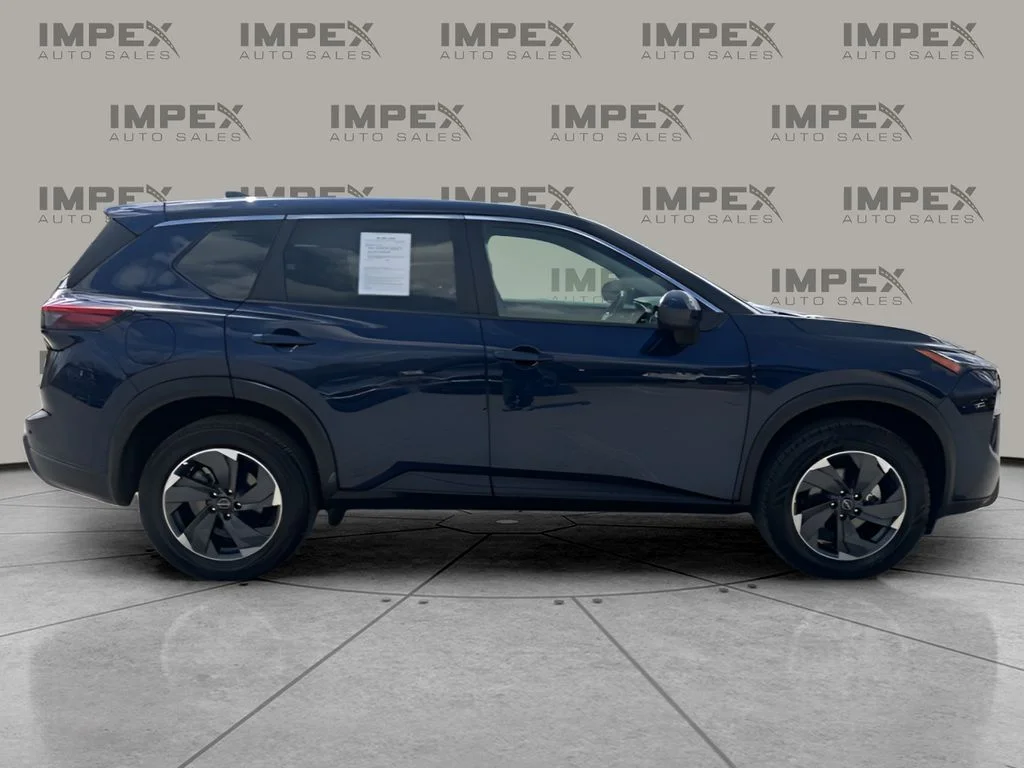 Used 2025 Blue Nissan SV image 6