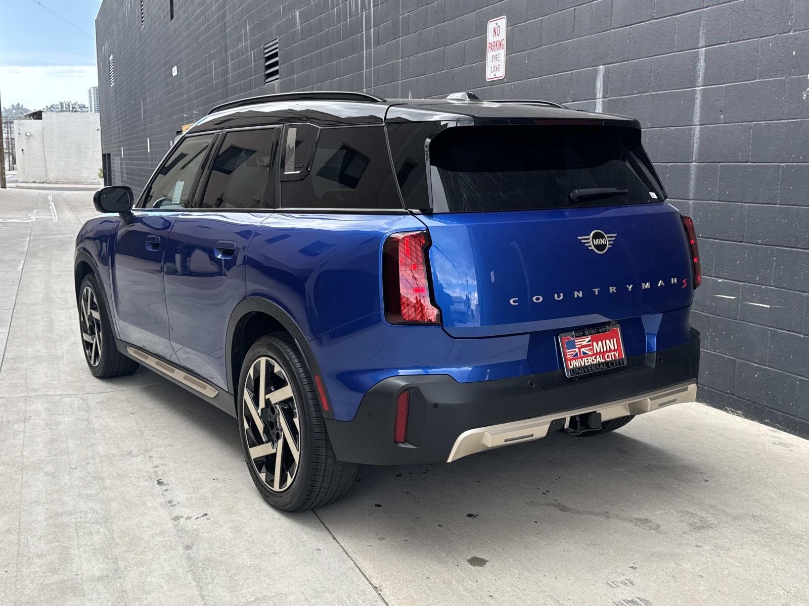 Used 2025 Blazing Blue Metallic MINI S ALL4 image 3