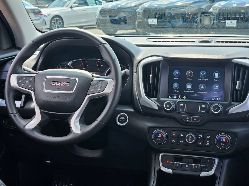 2024 GMC Terrain SLT - Photo 16