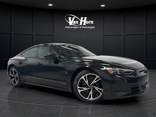 2023 Audi e-tron GT Premium Plus