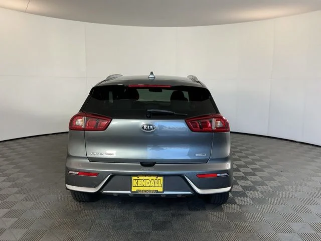 Used 2017 Gray Kia Touring image 6
