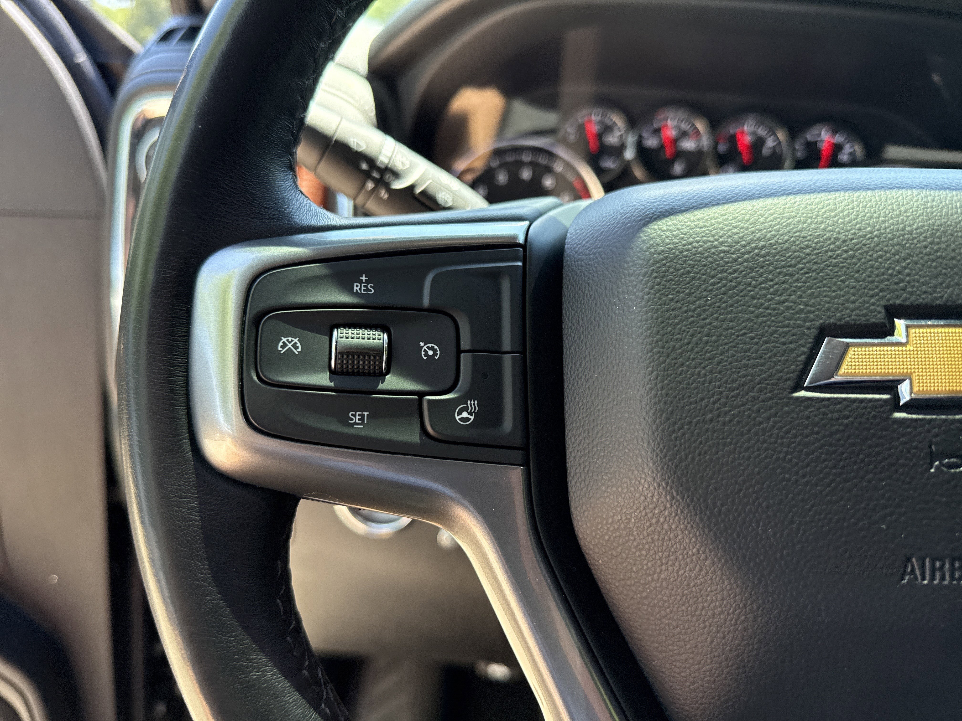 Used 2022 Black Chevrolet LT image 22
