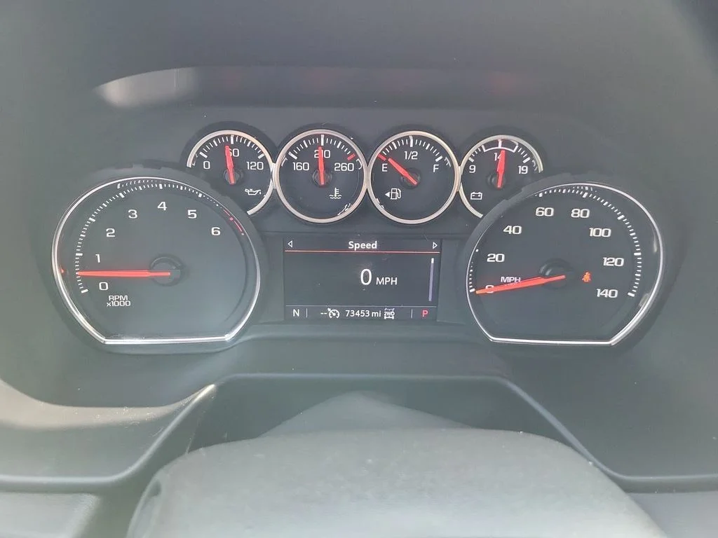 Used 2021 Summit White Chevrolet RST image 17