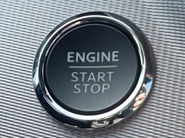 New 2027 Avalanche Gray Ford Active image 37