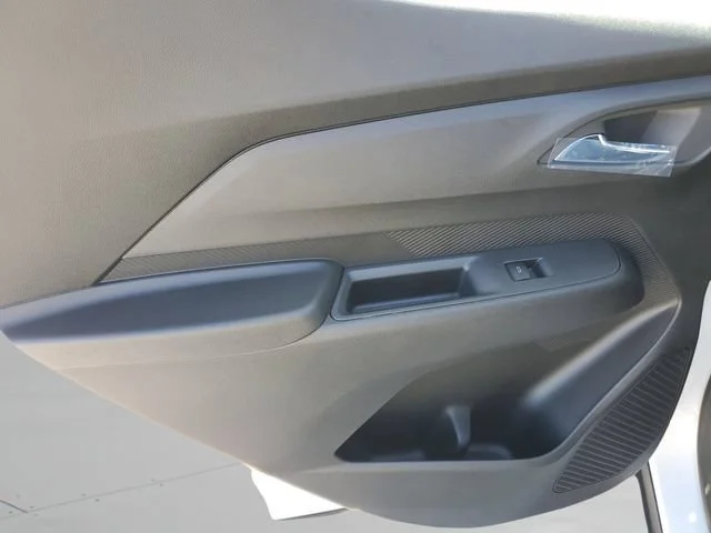 New 2027 Summit White Chevrolet RS image 13