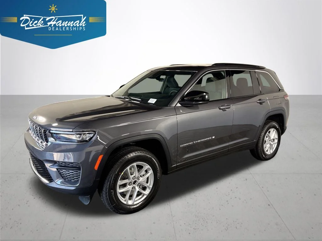 2026 Jeep Grand Cherokee Laredo X 4x4's photo