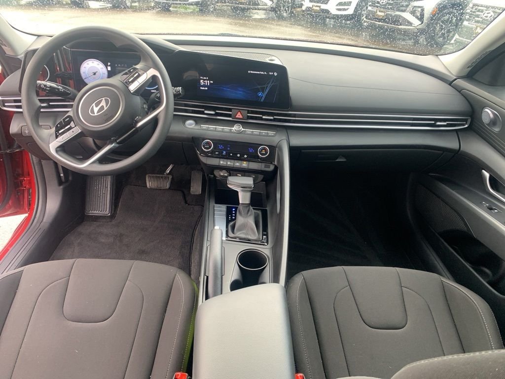 2024 Hyundai Elantra SEL - Photo 14