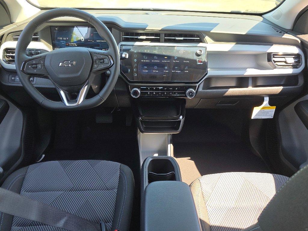 New 2027 Summit White Chevrolet LT image 2