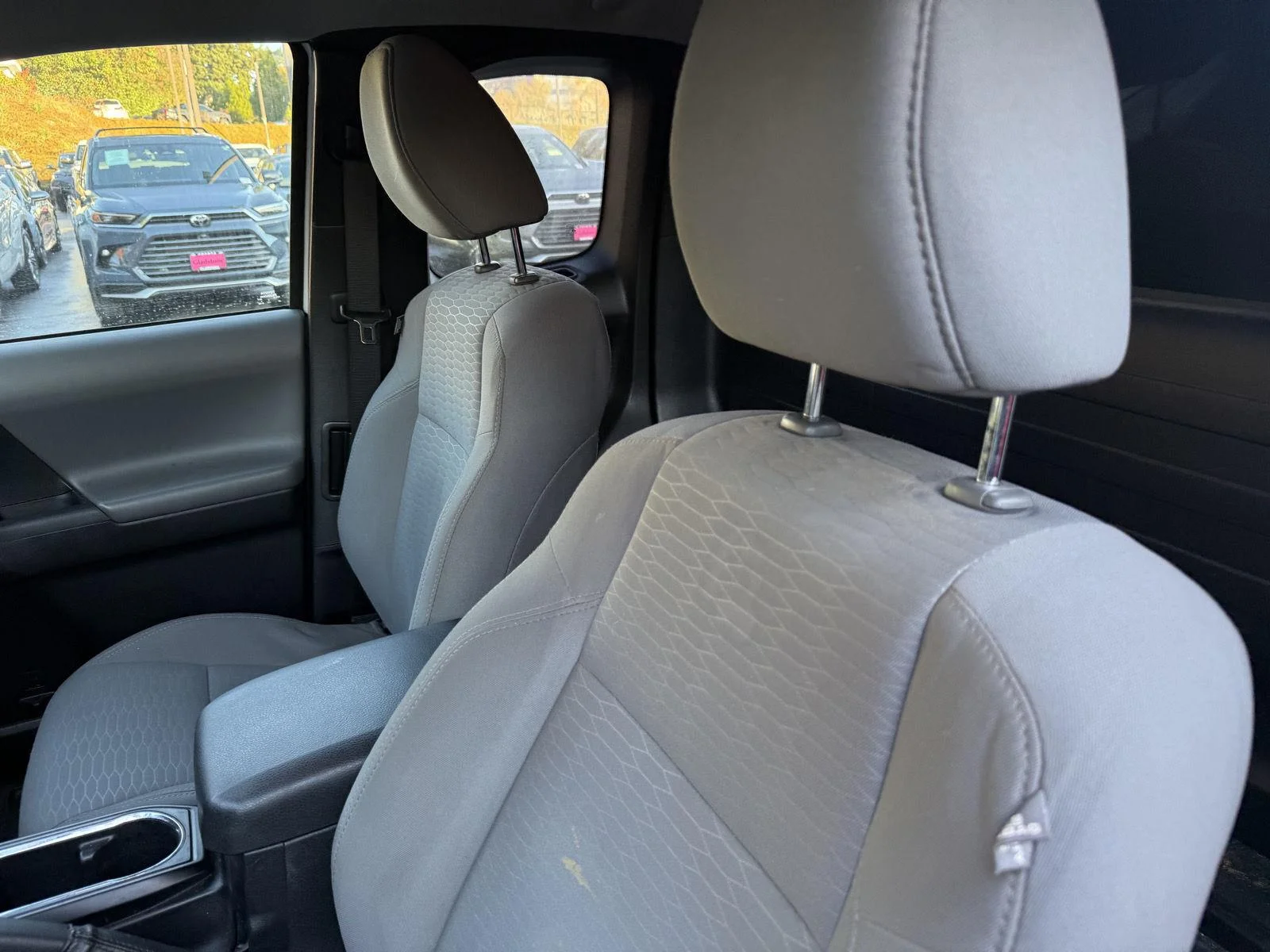 Used 2019 WHITE Toyota SR image 7