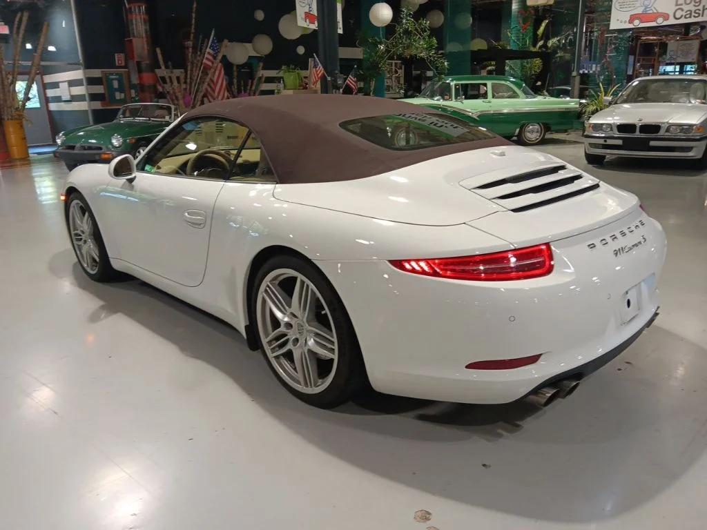 Used 2014 White Porsche  image 10