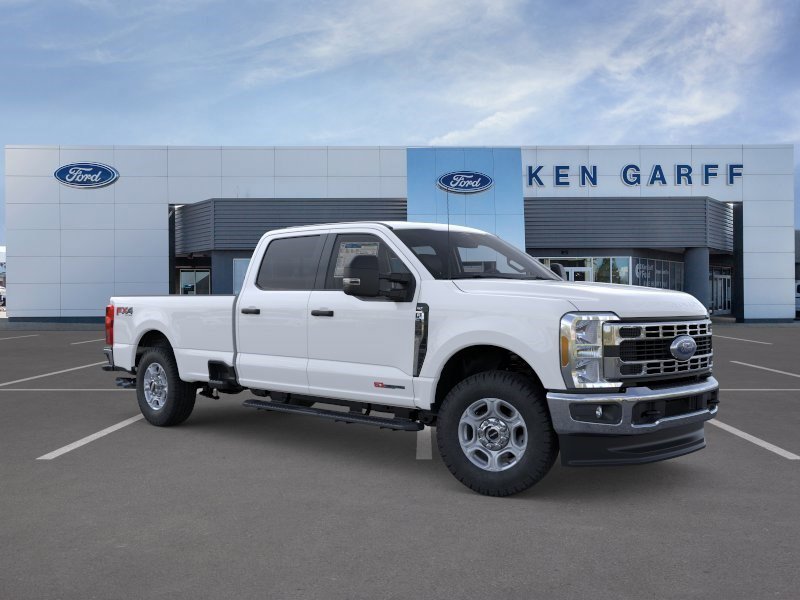 New 2026 Oxford White Ford XLT image 8