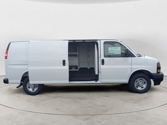2025 Chevrolet Express Cargo Work Van - Photo 6