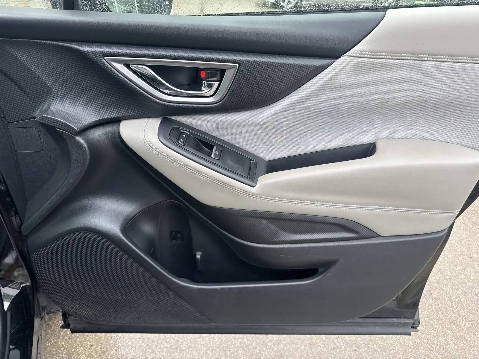 Used 2019 Black Subaru Premium image 13