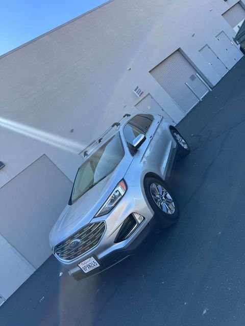 Used 2019 Silver Ford Titanium image 2