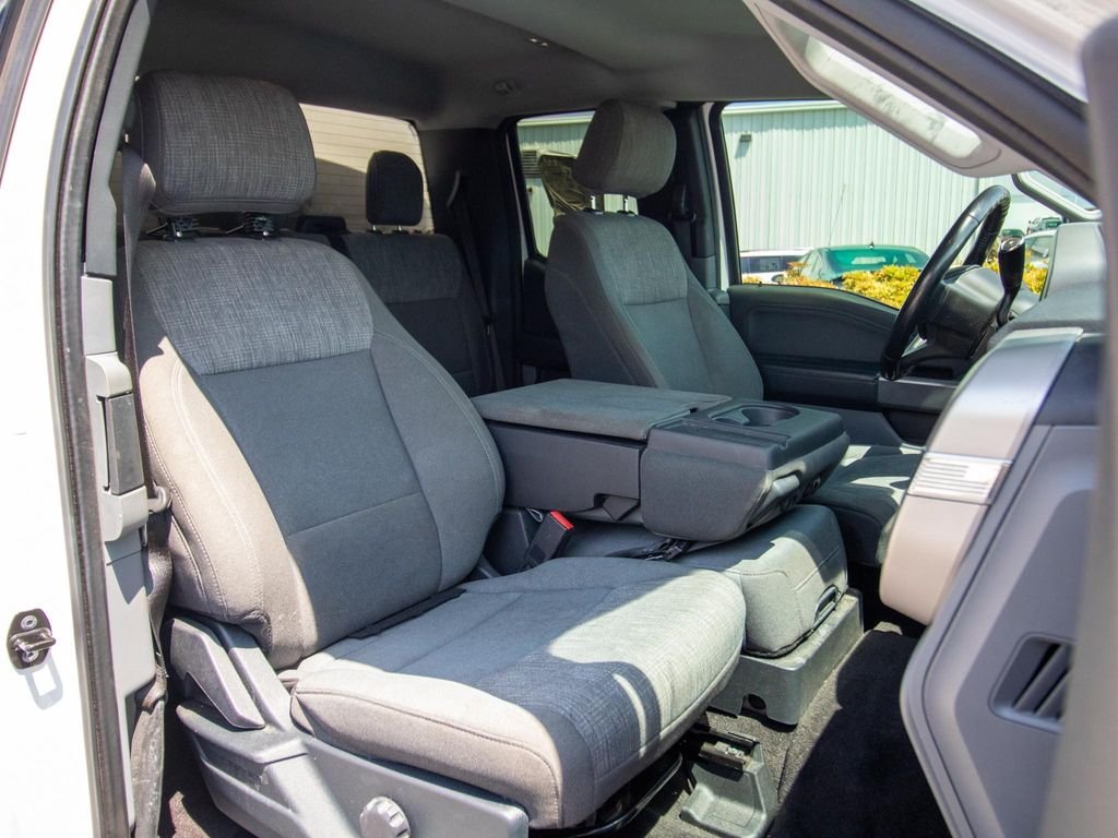 Used 2021 White Ford XLT image 16